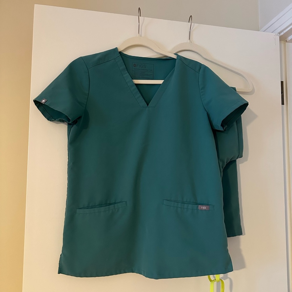 Figs Teal V-Neck Scrub Top